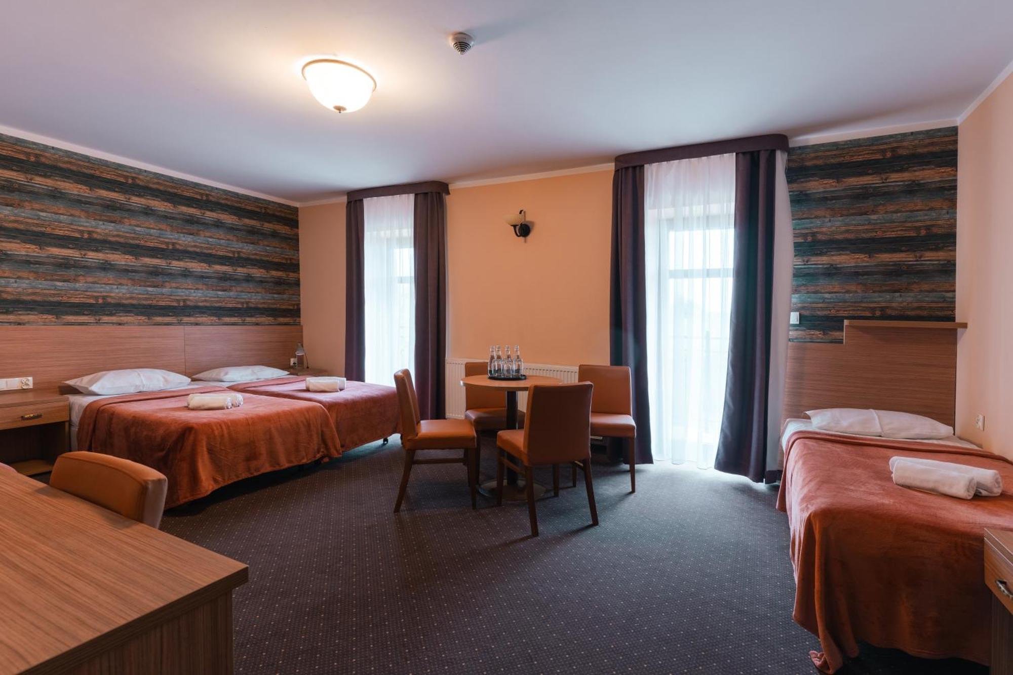 Hotel Pod Figurą Ogrodzieniec Exterior foto